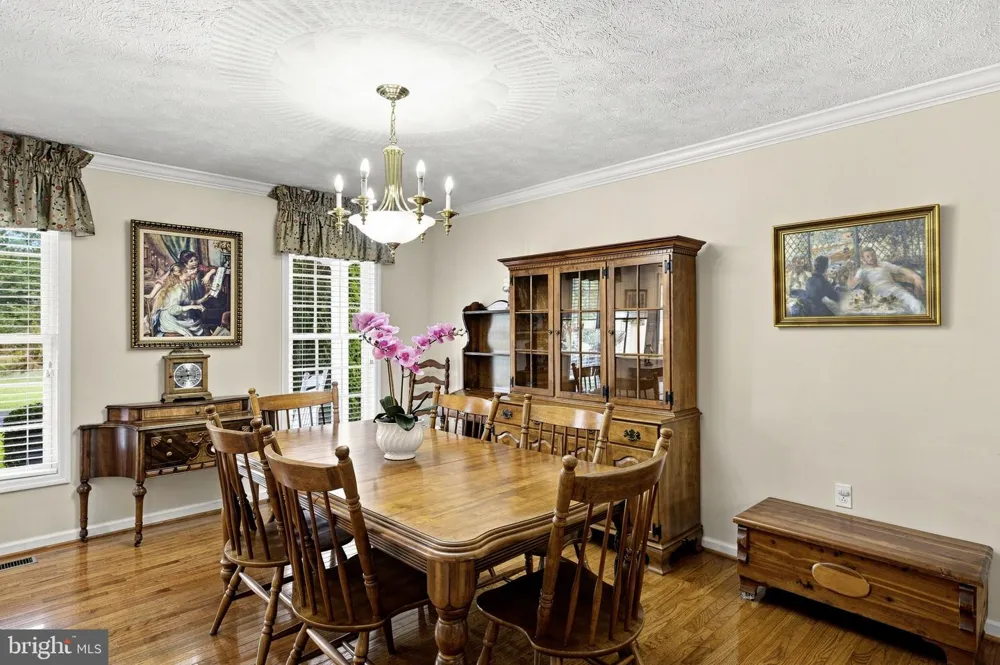 150 COLLINS AVENUE Luray, VA 22835