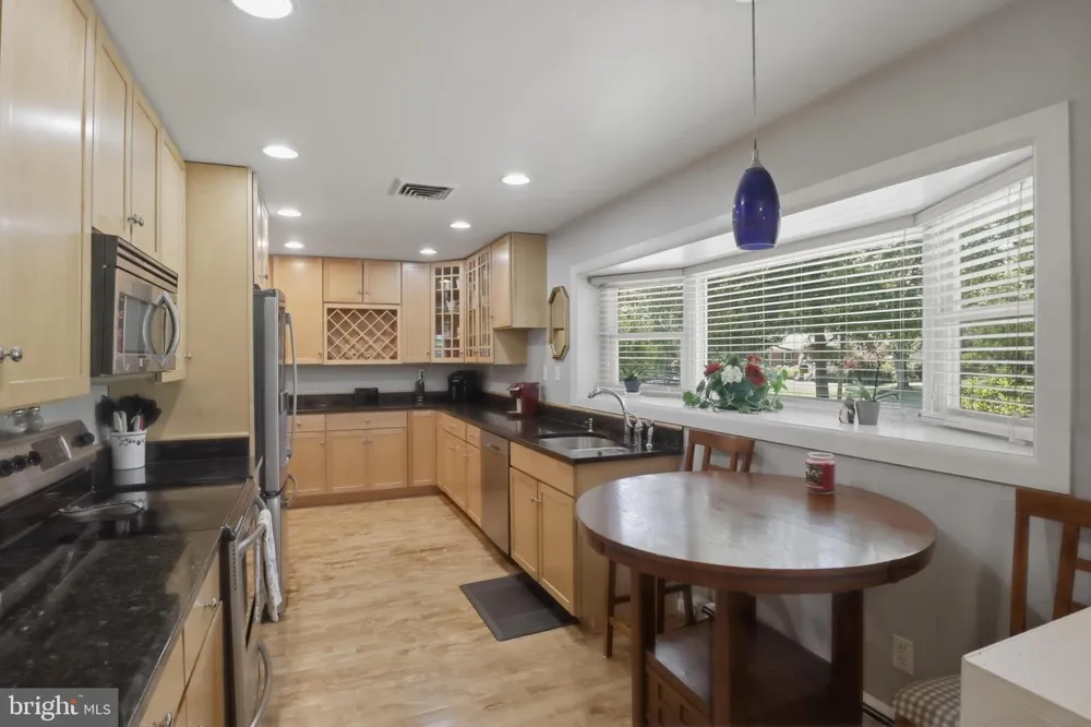 4216 JACKSON PLACE Alexandria, VA 22309
