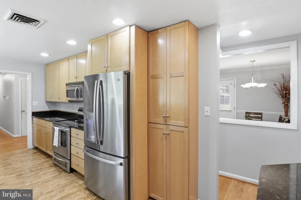 4216 JACKSON PLACE Alexandria, VA 22309