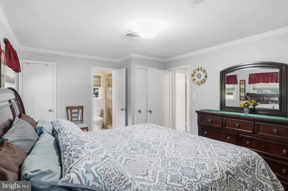 4216 JACKSON PLACE Alexandria, VA 22309