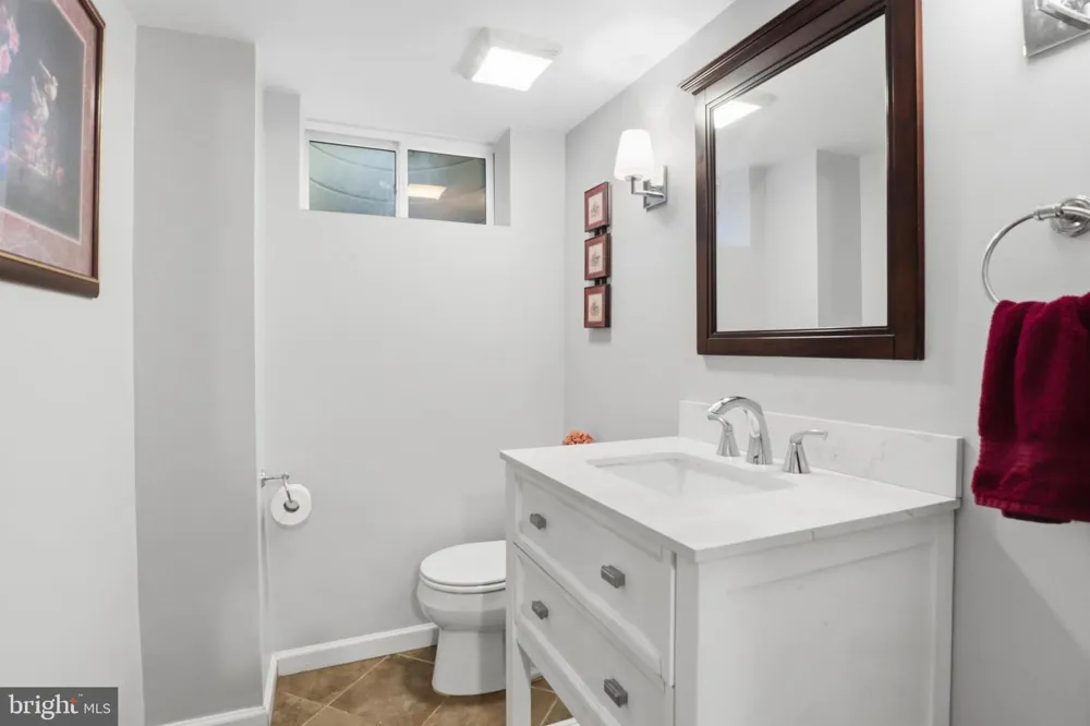4216 JACKSON PLACE Alexandria, VA 22309