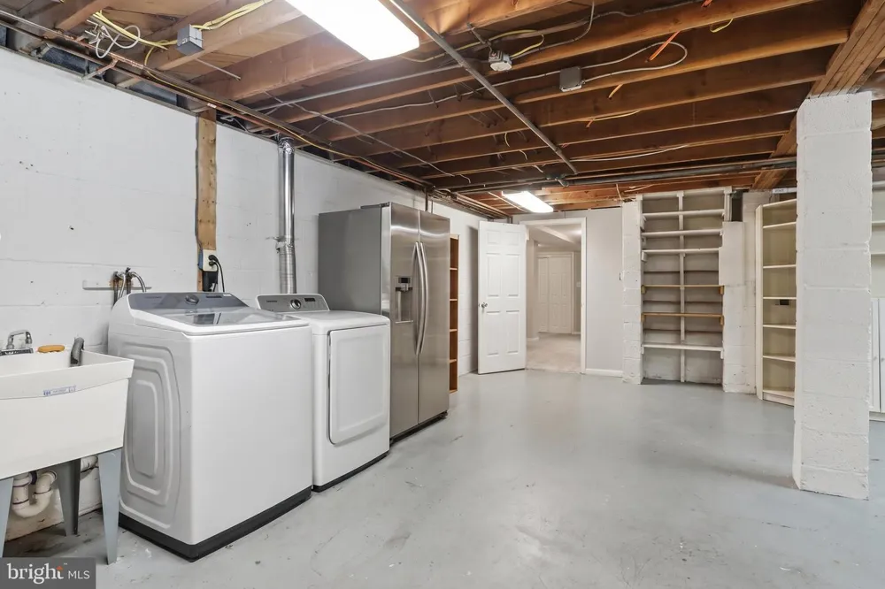 4216 JACKSON PLACE Alexandria, VA 22309