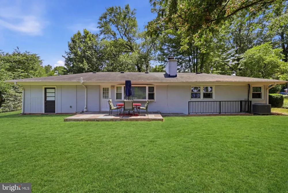 4216 JACKSON PLACE Alexandria, VA 22309