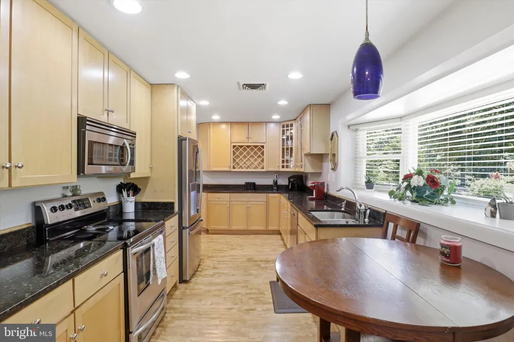4216 JACKSON PLACE Alexandria, VA 22309