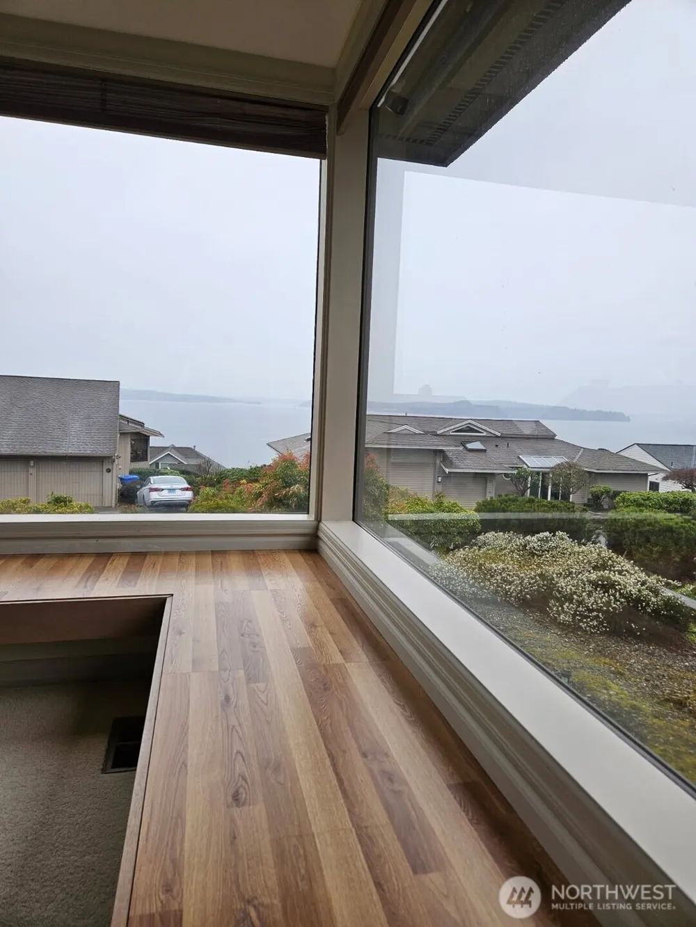 61 Leschi Drive SW Steilacoom, WA 98388