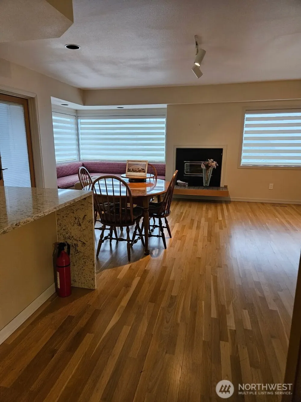 61 Leschi Drive SW Steilacoom, WA 98388