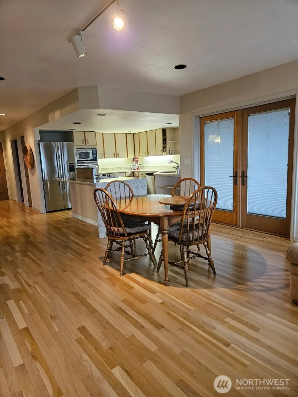 61 Leschi Drive SW Steilacoom, WA 98388