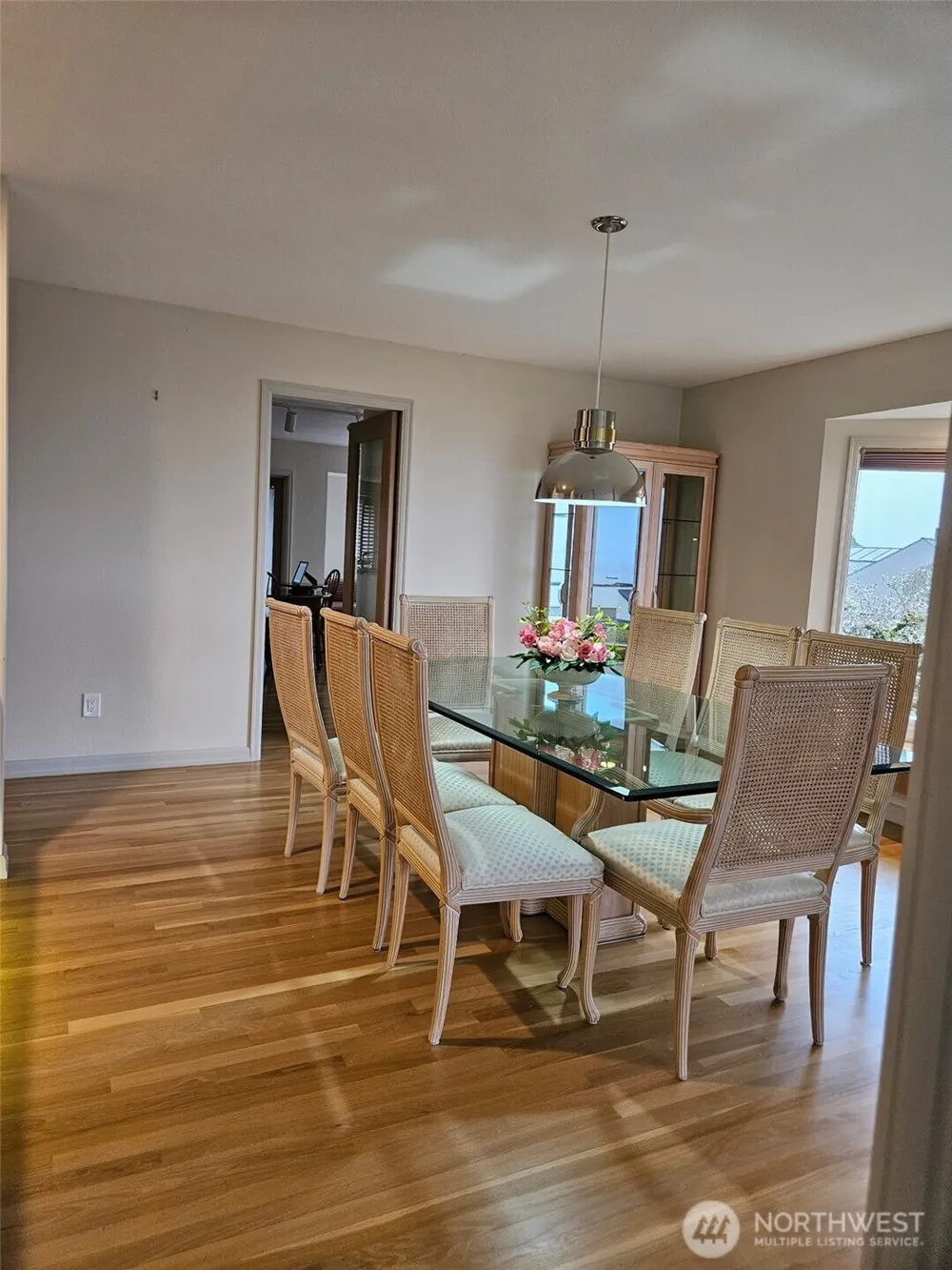 61 Leschi Drive SW Steilacoom, WA 98388