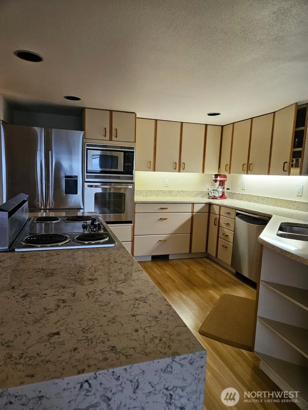 61 Leschi Drive SW Steilacoom, WA 98388