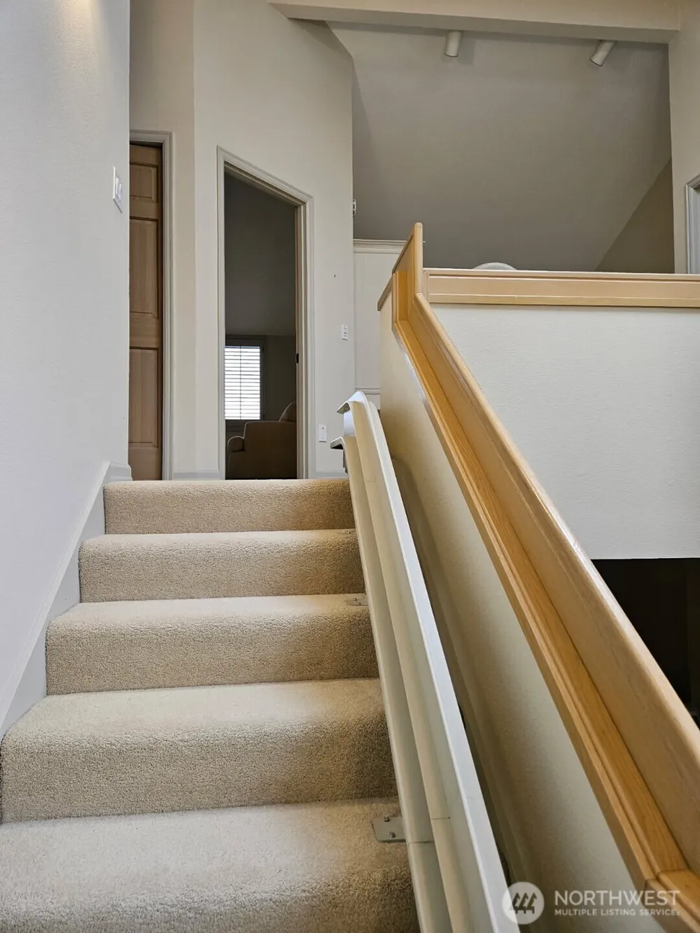 61 Leschi Drive SW Steilacoom, WA 98388