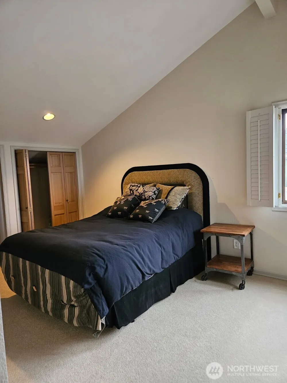 61 Leschi Drive SW Steilacoom, WA 98388