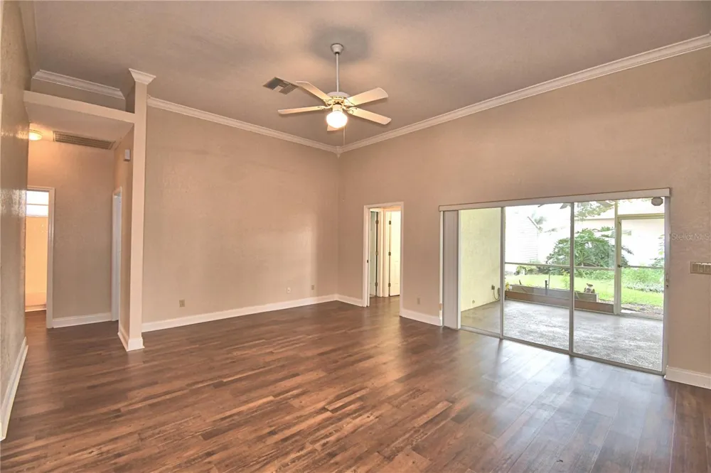 754 SANTA MARIA DR Winter Haven, FL 33884