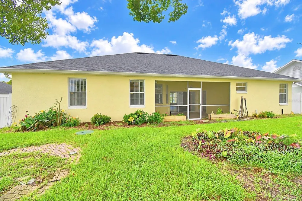 754 SANTA MARIA DR Winter Haven, FL 33884