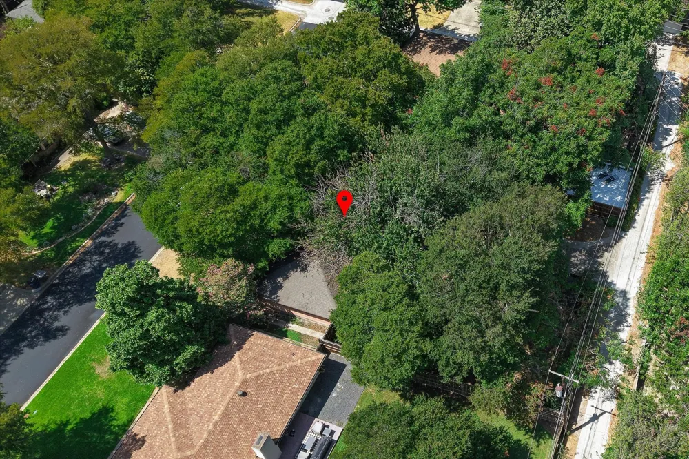 11232 Yorkmont Circle Dallas, TX 75218