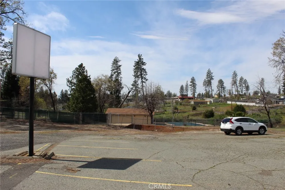 6047 Clark Paradise, CA 95969