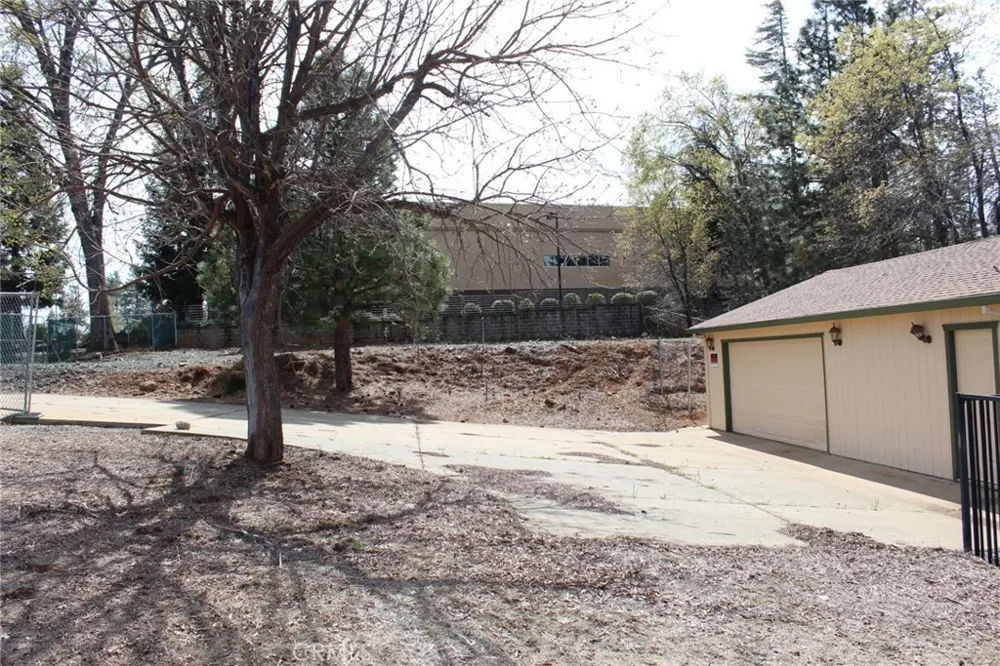 6047 Clark Paradise, CA 95969