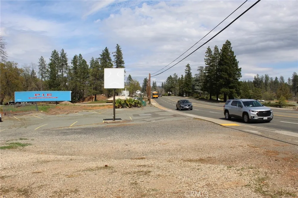 6047 Clark Paradise, CA 95969