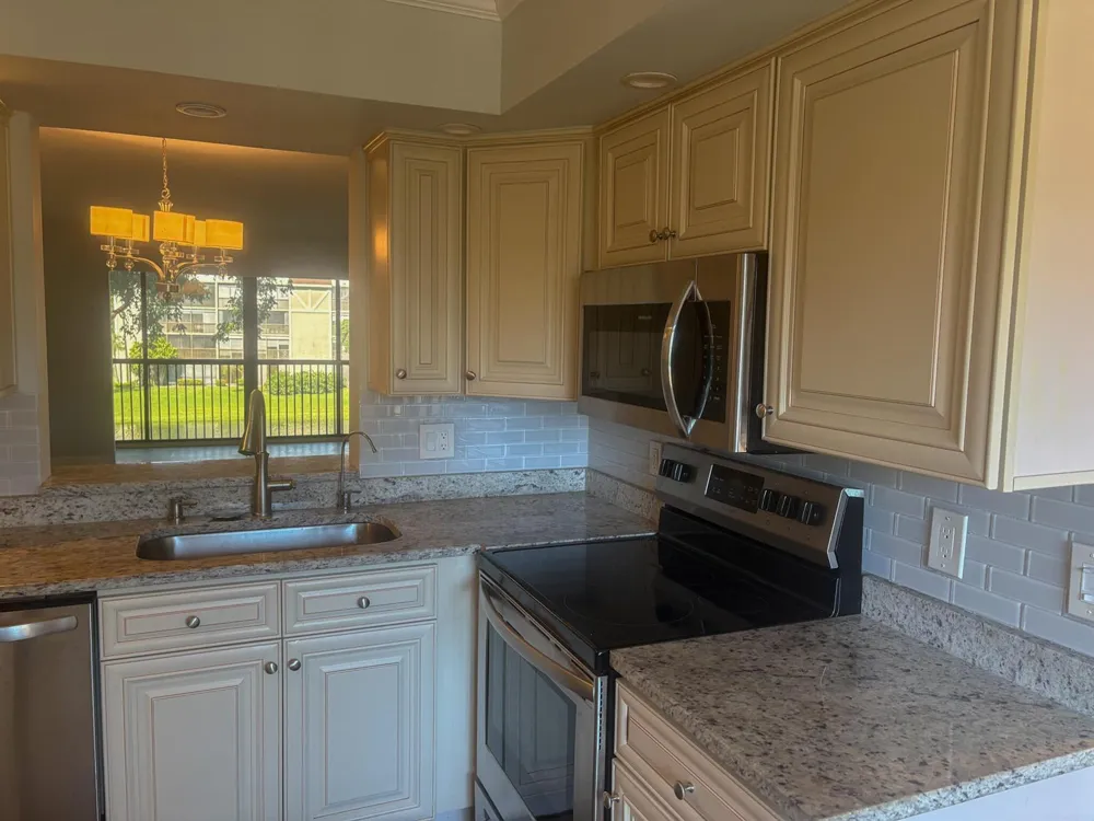 6515 KENSINGTON LANE #304 Delray Beach, FL 33446