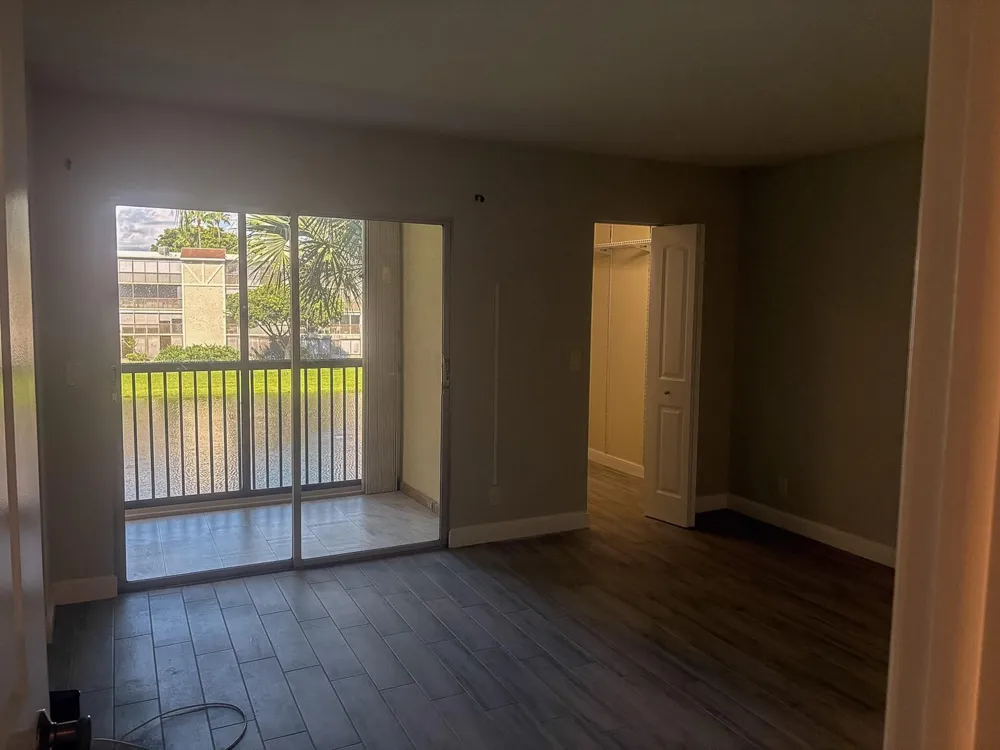 6515 KENSINGTON LANE #304 Delray Beach, FL 33446