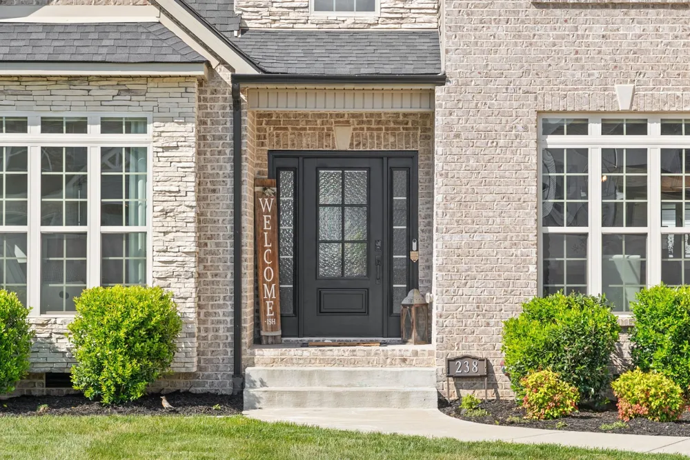 238 Cotoneaster Ln Clarksville, TN 37043