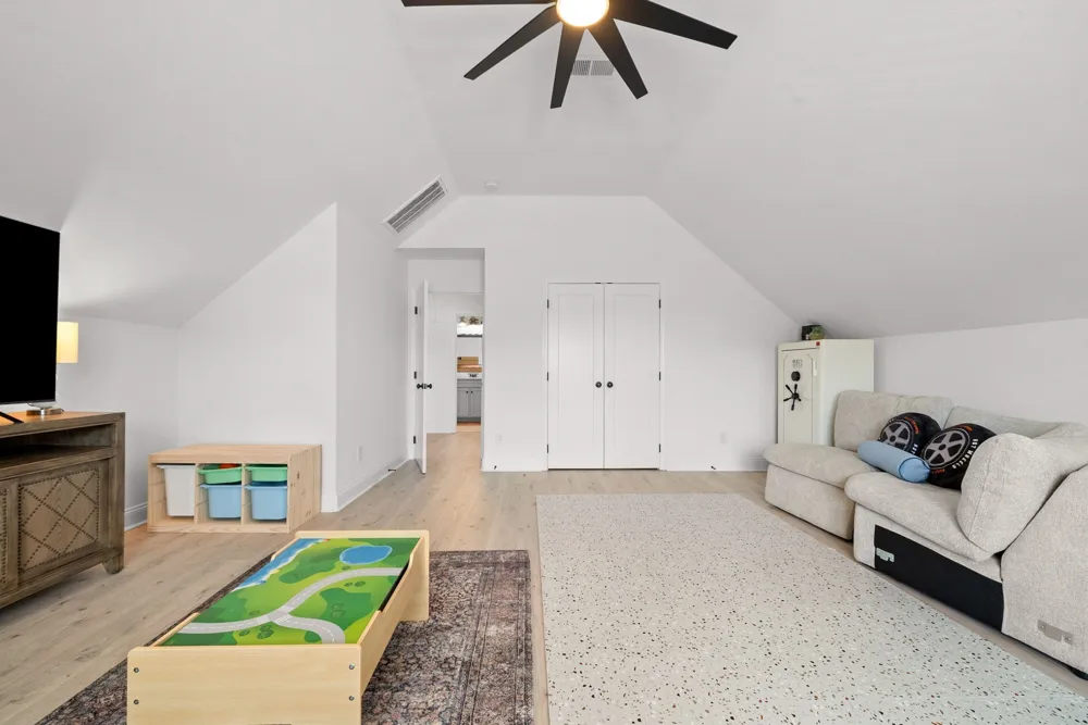 238 Cotoneaster Ln Clarksville, TN 37043