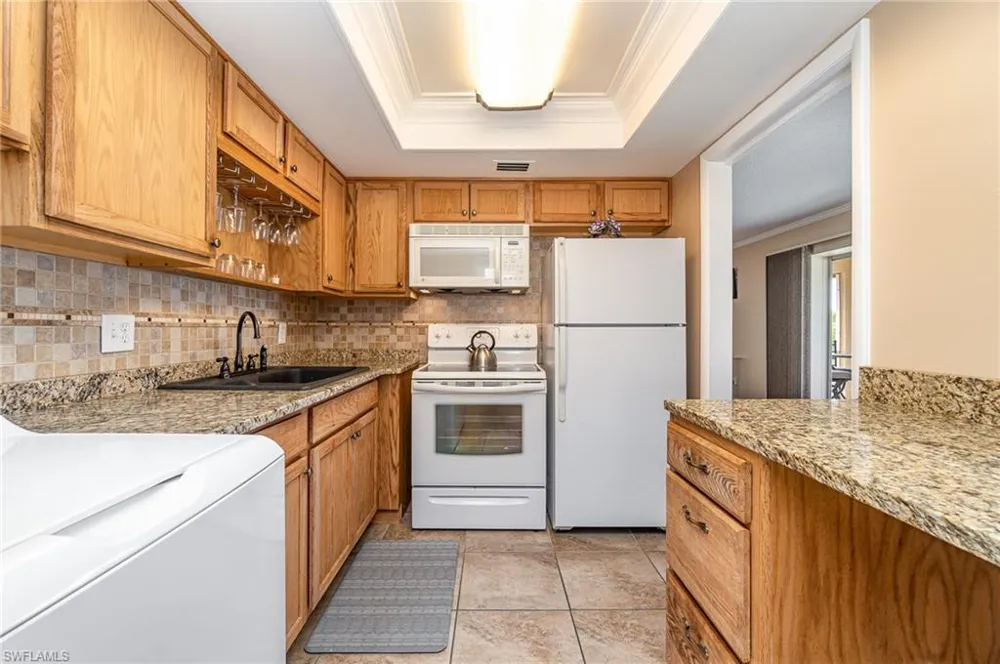 1155 Sandpiper Street #C6 Naples, FL 34102
