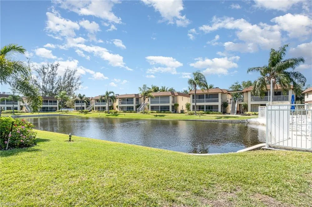 1155 Sandpiper Street #C6 Naples, FL 34102