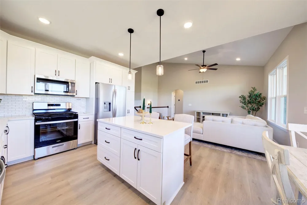 95 Gambrel Drive Marion Township, MI 48843
