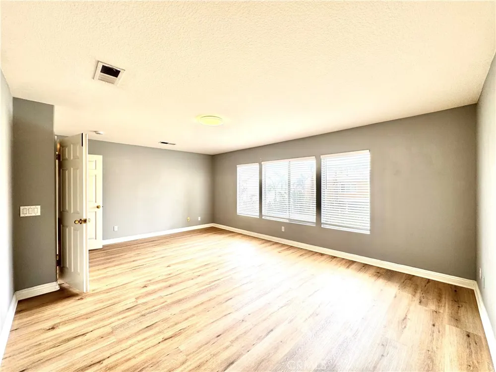 7223 Silverwood Dr Eastvale, CA 92880