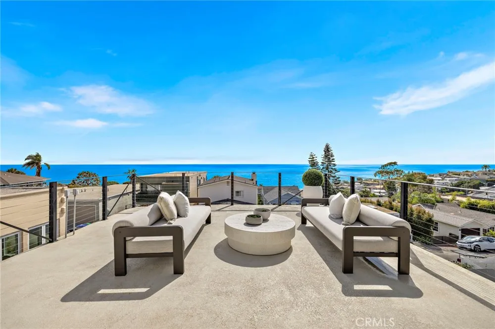 2966 Terry Road Laguna Beach, CA 92651