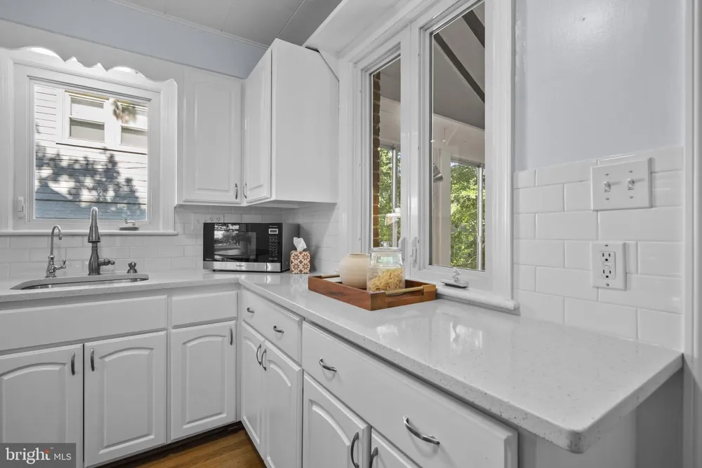 712 AUBURN AVENUE Takoma Park, MD 20912