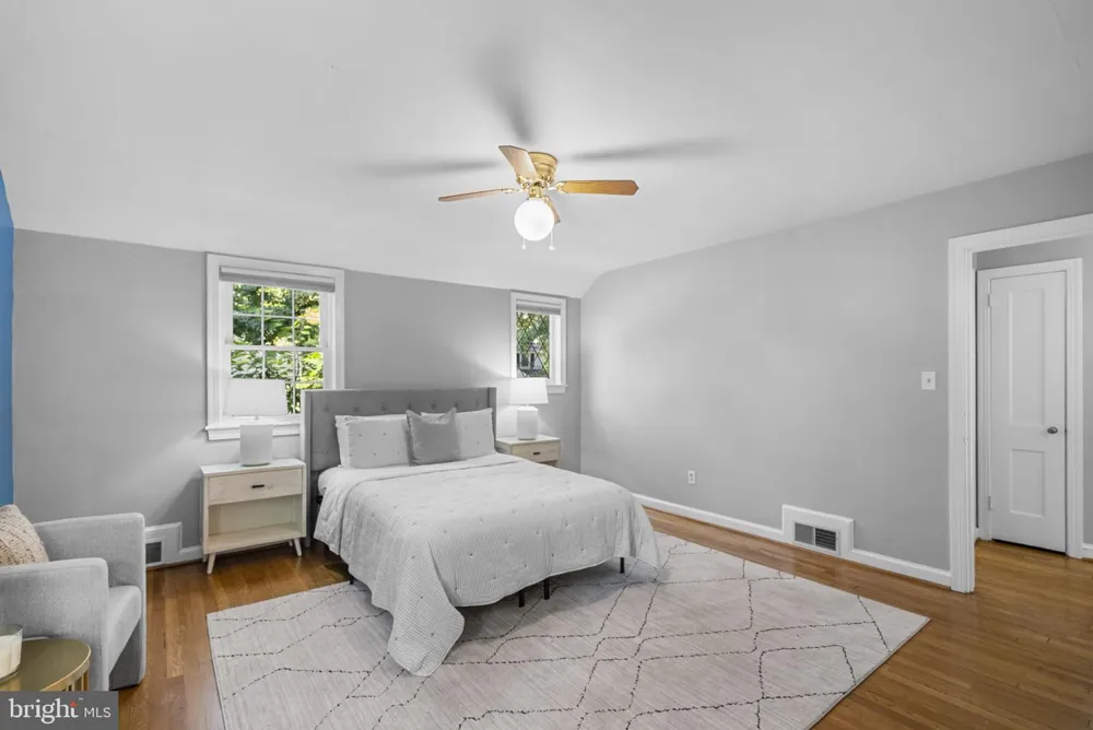 712 AUBURN AVENUE Takoma Park, MD 20912