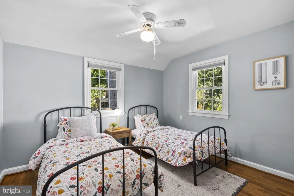 712 AUBURN AVENUE Takoma Park, MD 20912