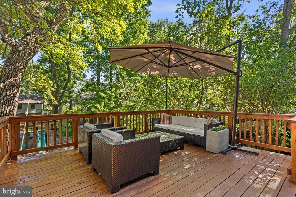 712 AUBURN AVENUE Takoma Park, MD 20912