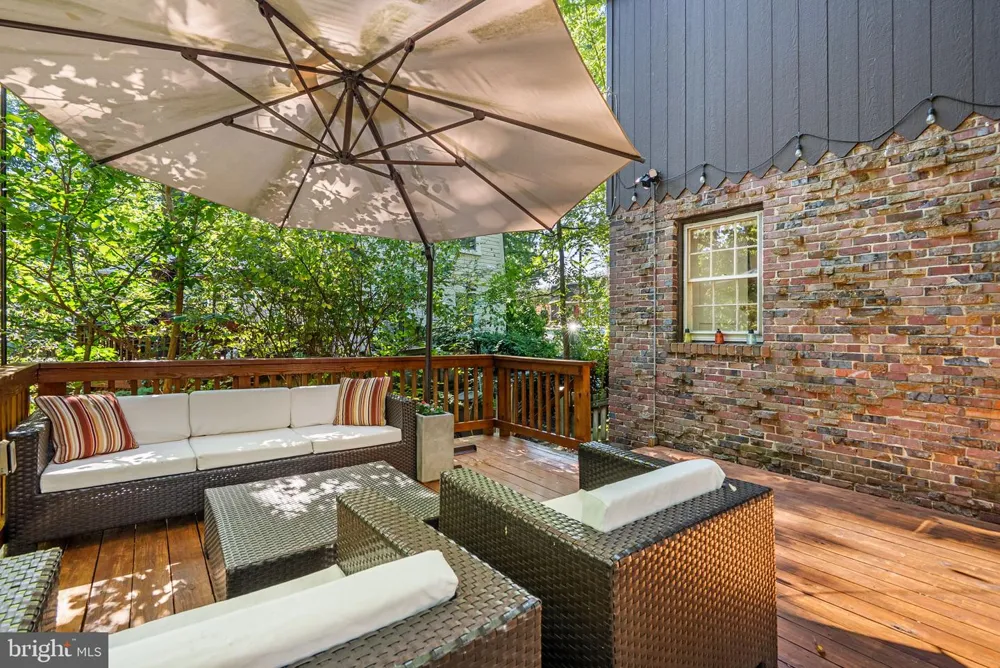 712 AUBURN AVENUE Takoma Park, MD 20912