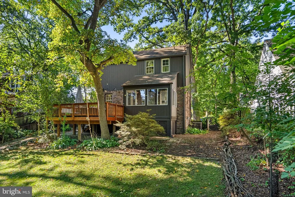 712 AUBURN AVENUE Takoma Park, MD 20912