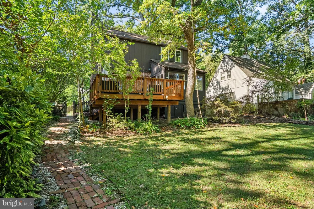 712 AUBURN AVENUE Takoma Park, MD 20912