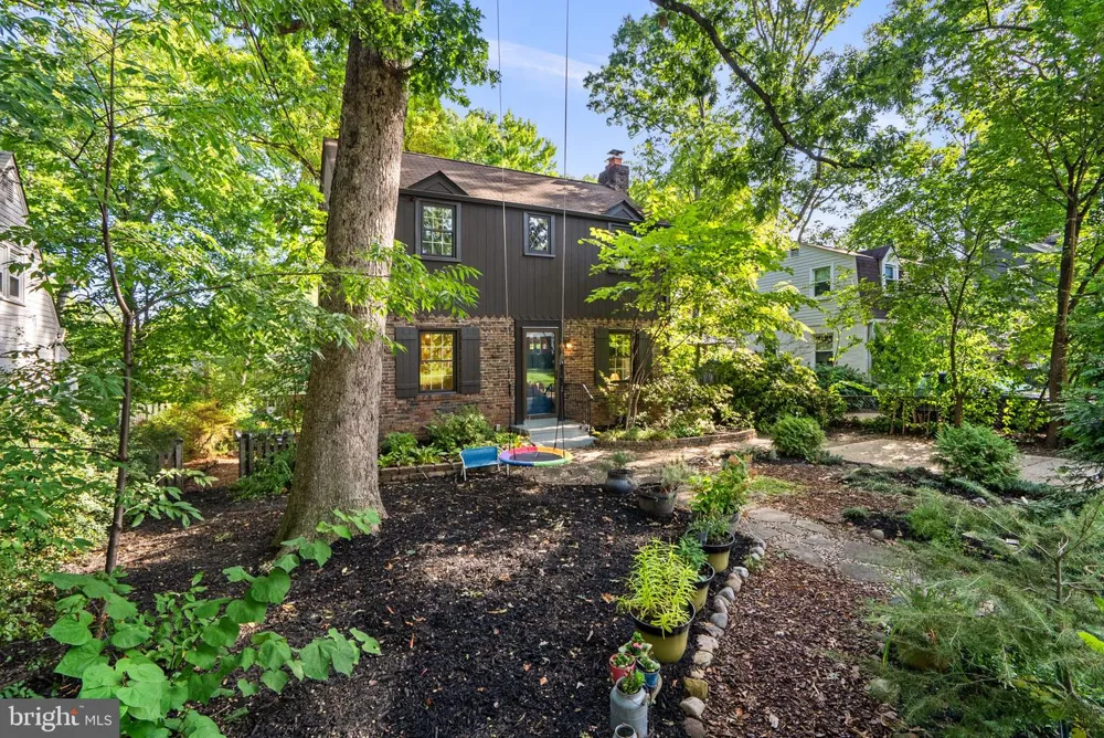 712 AUBURN AVENUE Takoma Park, MD 20912