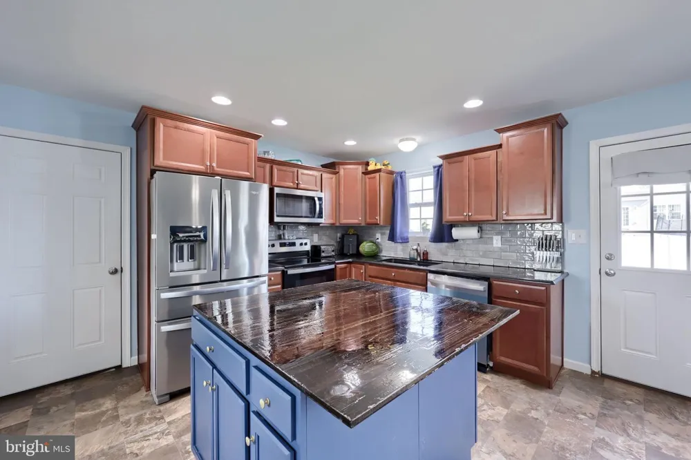 123 VILLAGE ROAD Manchester, PA 17345