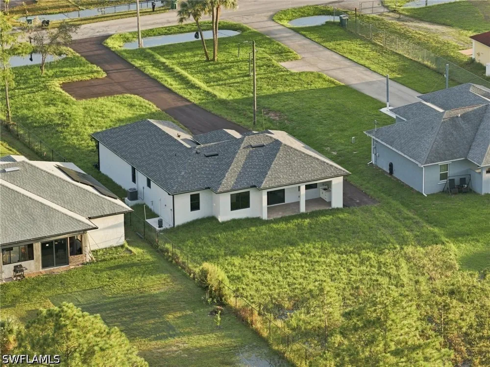 31ST AVENUE NE Naples, FL 34120