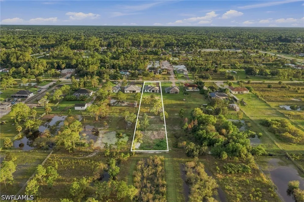 31ST AVENUE NE Naples, FL 34120