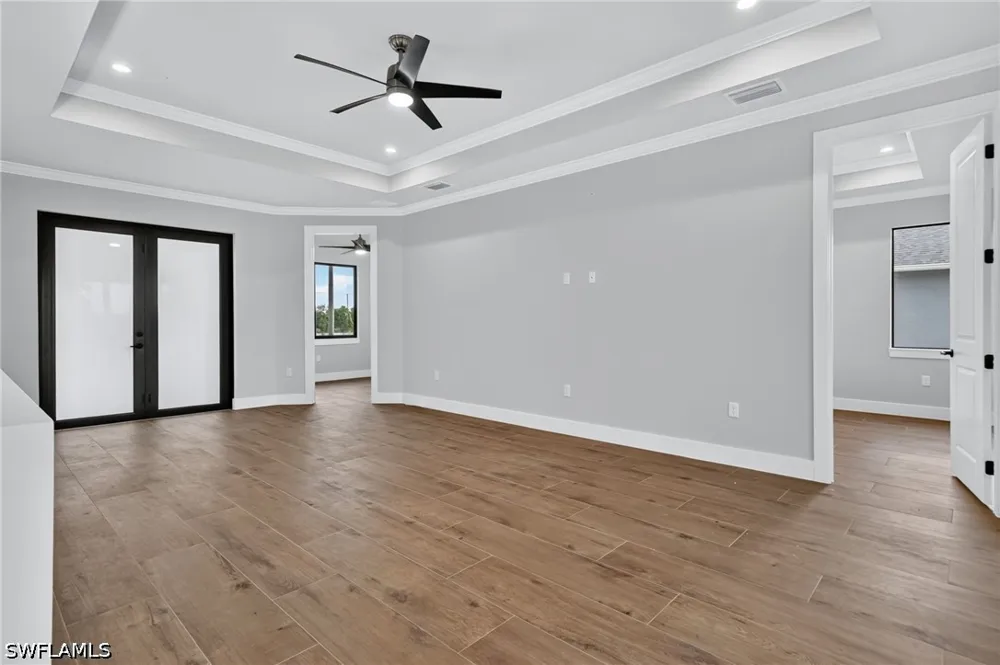 31ST AVENUE NE Naples, FL 34120