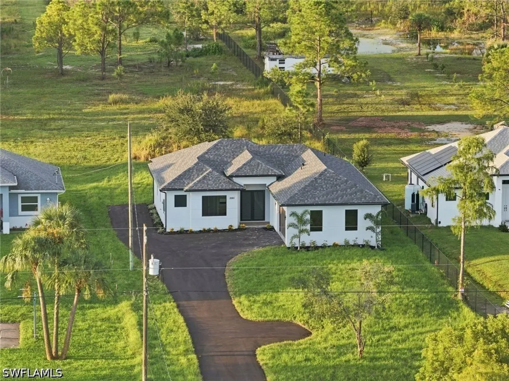 31ST AVENUE NE Naples, FL 34120