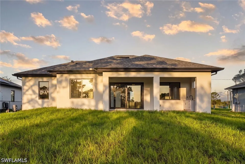 31ST AVENUE NE Naples, FL 34120