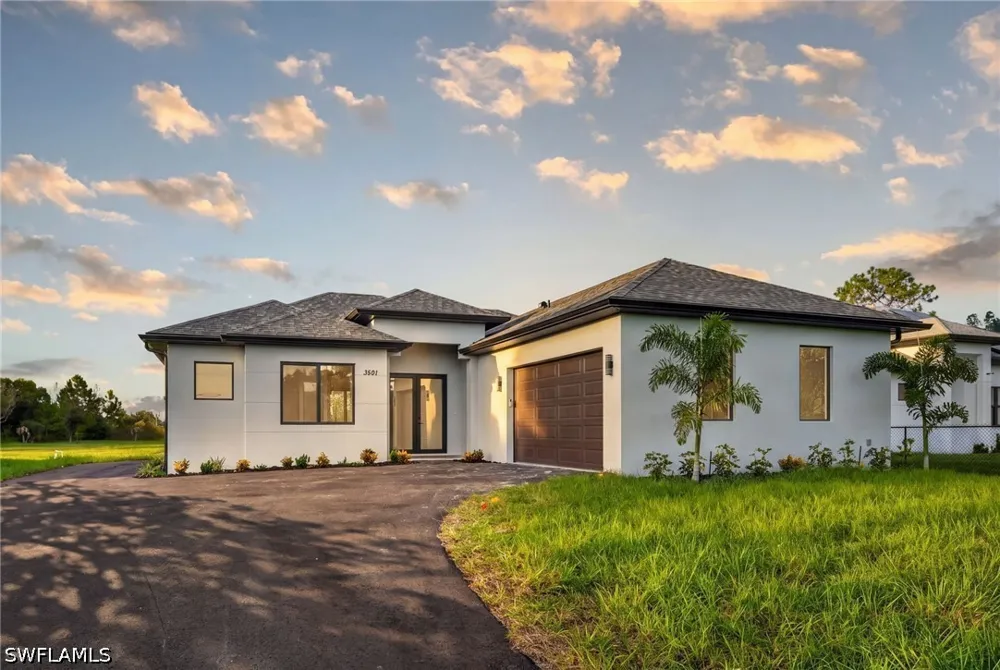 31ST AVENUE NE Naples, FL 34120