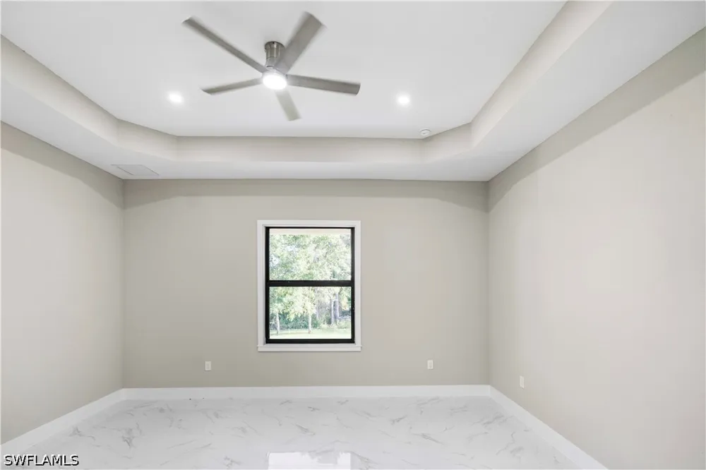 19TH STREET SW Lehigh Acres, FL 33976