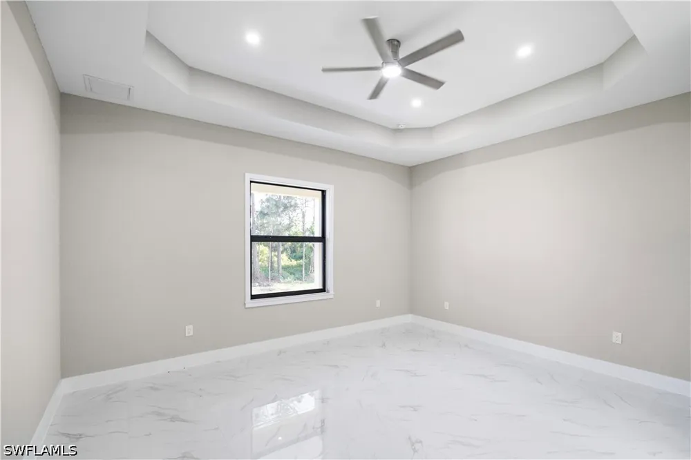 19TH STREET SW Lehigh Acres, FL 33976