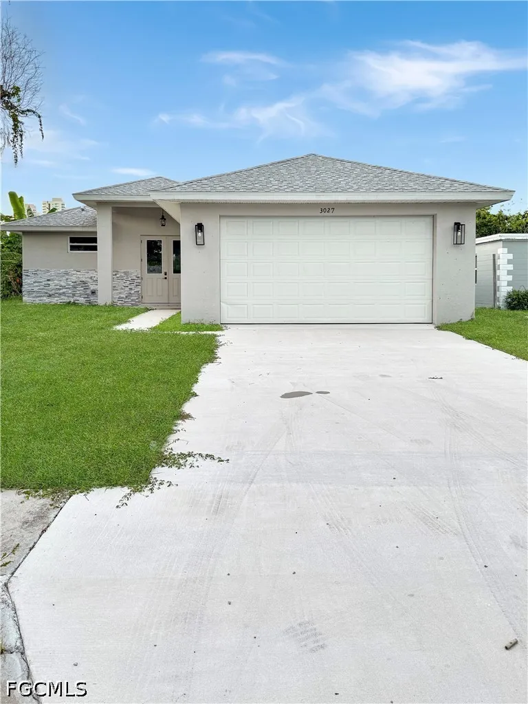 2nd Street Fort Myers, FL 33916