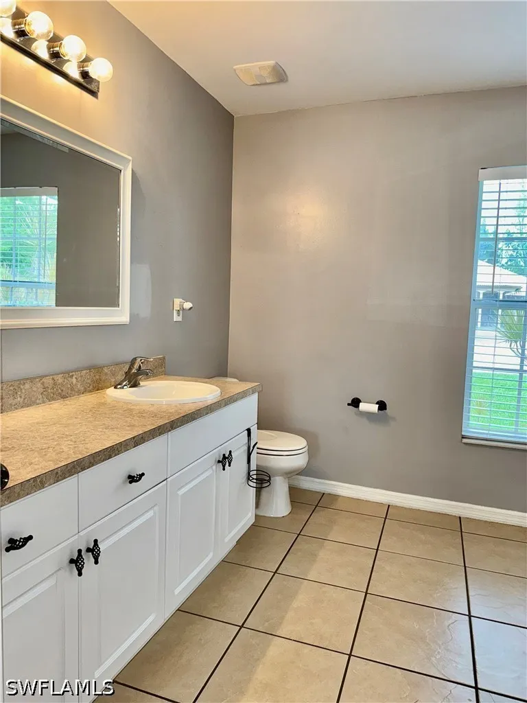 NE 19th Place Cape Coral, FL 33909
