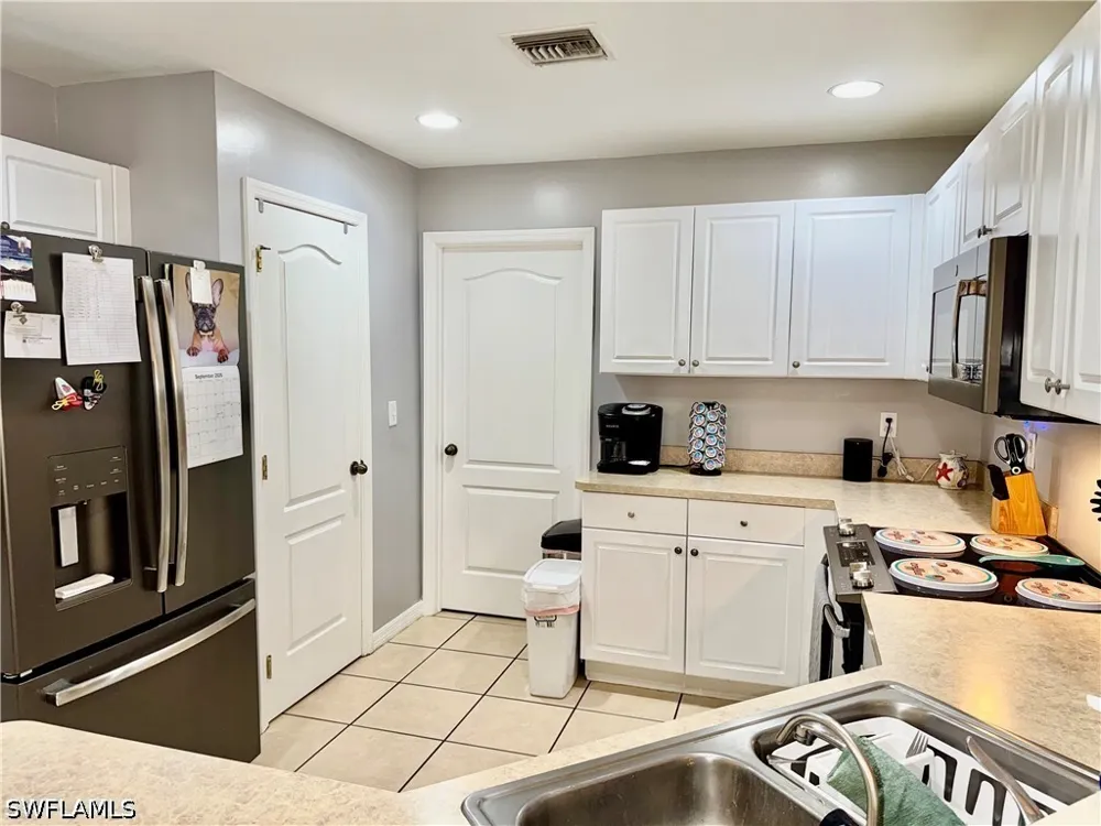 NE 19th Place Cape Coral, FL 33909